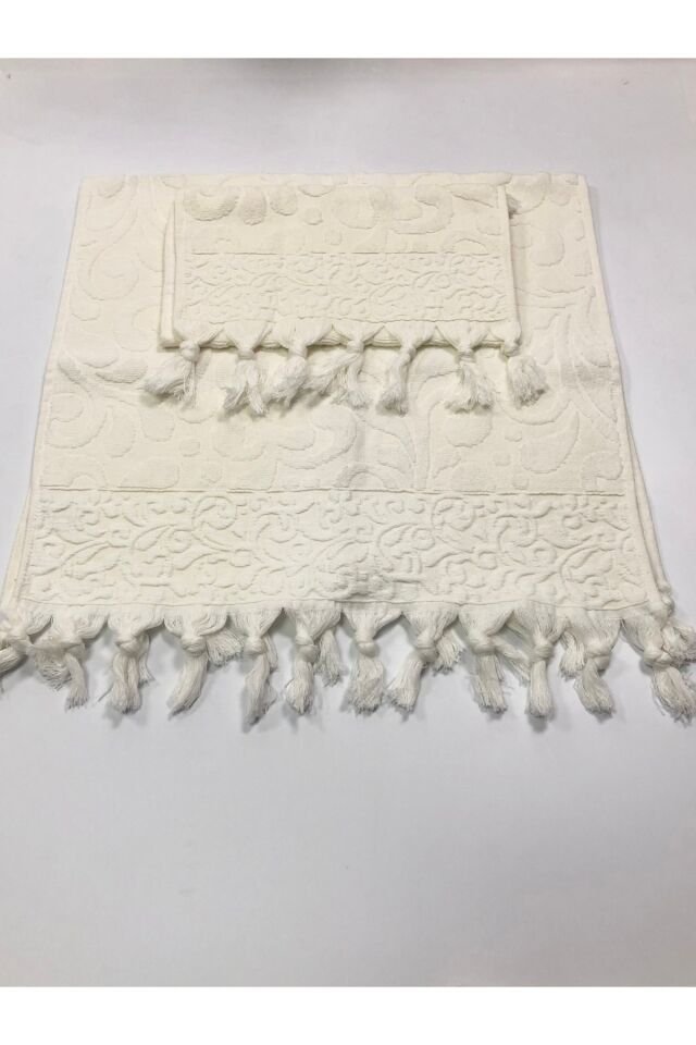 KADİFE PÜSKÜLLÜ 50X90 VE 30X50 HAVLU