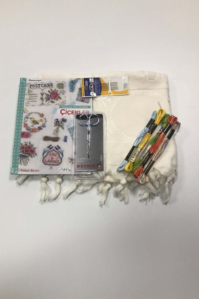 Etamin Kanaviçe İşlemelik Havlu Seti – Krem Renk | 50x90 cm, Etamin Kitabı, Makas, İğne, Muline İp
