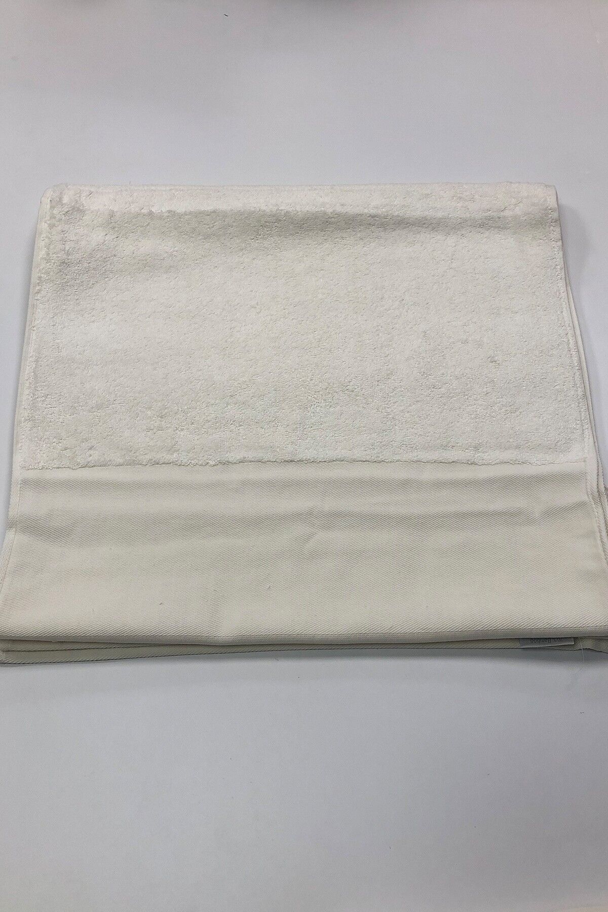 Fiesta Bamboo Kapaklı Havlu Takımı – 1 Adet 50x90, 1 Adet 30x50 İşlemelik Çeyizlik Set