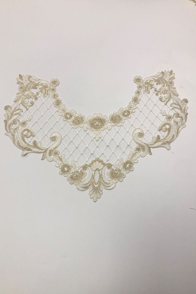 Nakış İşlemeli Kenar Aplike – 50x22 cm | Şık ve Zarif Ev Tekstili Aksesuarı
