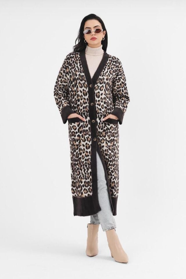 Siyah Leopar Desenli Uzun Triko Hırka - Düğmeli & V Yaka Şık Model