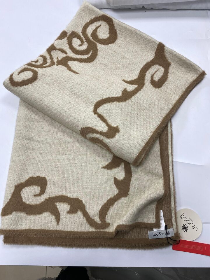 Kadın ekru Dokulu Omuz Şalı