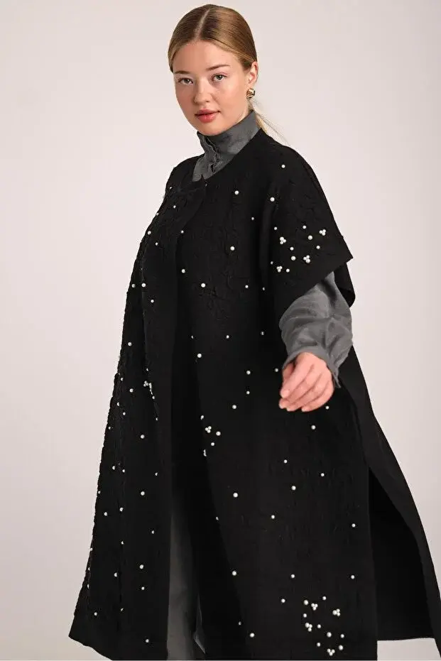 Kadın Siyah Kabartma İncili Kepenek Panço