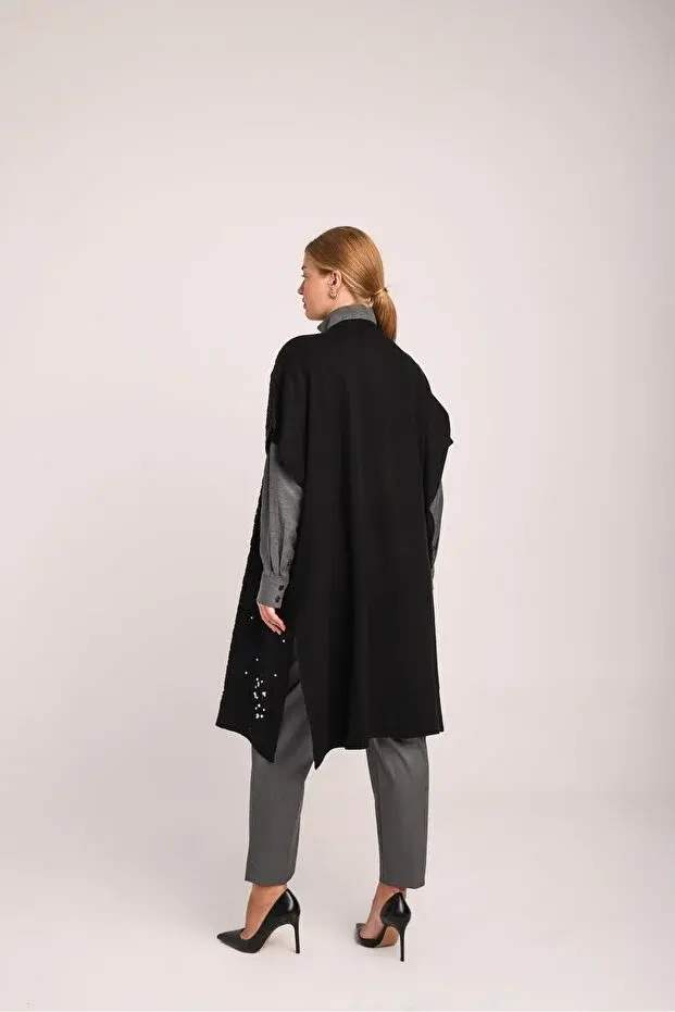 Kadın Siyah Kabartma İncili Kepenek Panço