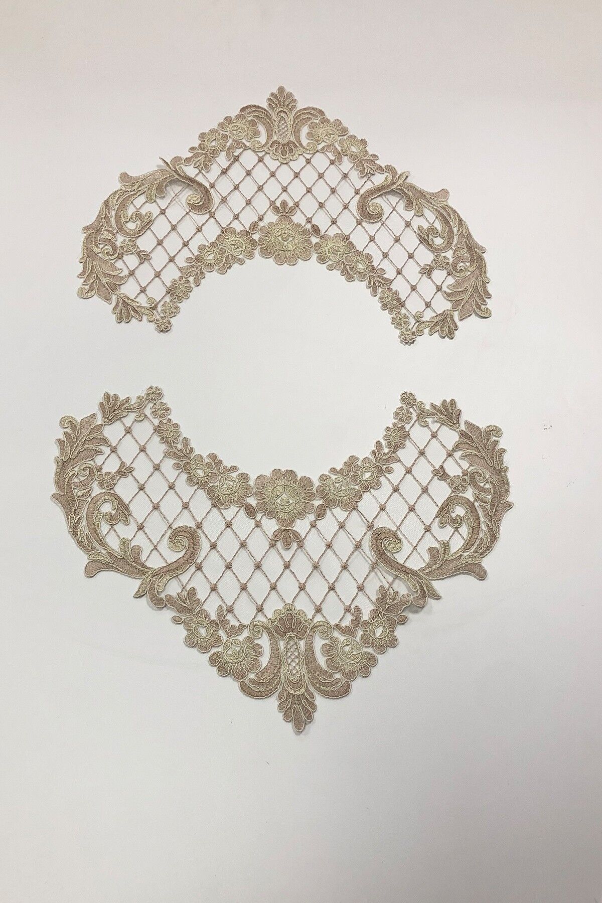 Nakış İşlemeli Kenar Aplike – 2'li Set | 35x19 cm | Ev Tekstiline Zarif Dokunuş
